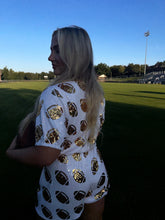 Load image into Gallery viewer, Down Set Hut Sequin Set