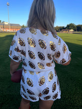 Load image into Gallery viewer, Down Set Hut Sequin Set