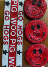 Load image into Gallery viewer, Razorback Smiley Beaded Coin Purse