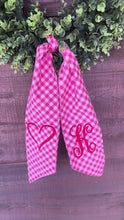 Load and play video in Gallery viewer, Custom Valentines Wreath Sash
