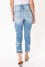Load image into Gallery viewer, PREORDER Tinley Kan Can Distressed Jeans
